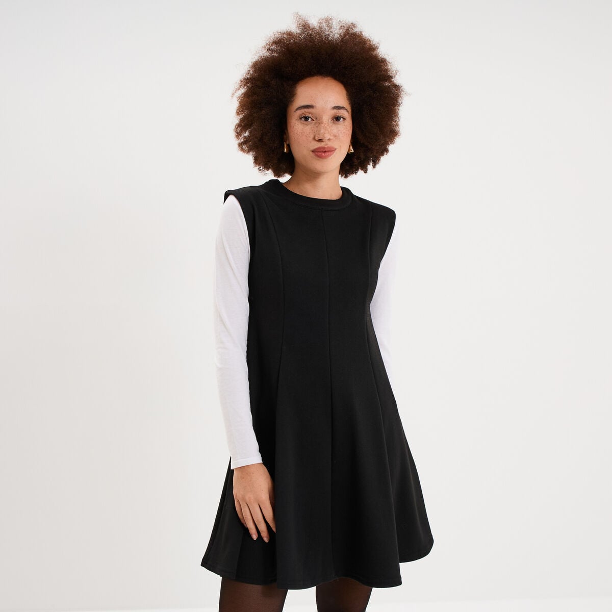 Robe maille sans manches corolle courte noir femme