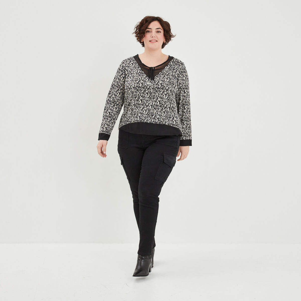 T-shirt 2-en-1 cordons au col noir femme grande taille
