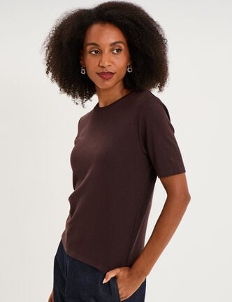 T-shirt col rond manches courtes ajust&eacute; marron fonc&eacute; femme