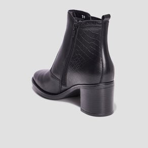 bottines a talons avec clous en cuir noir femme Bottines à talons avec clous en cuir noir femme