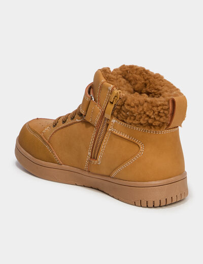 Baskets montantes fourr&eacute;es camel gar&ccedil;on