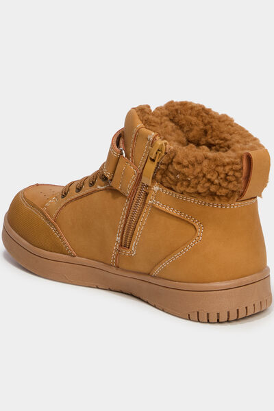 Baskets montantes fourr&eacute;es camel gar&ccedil;on