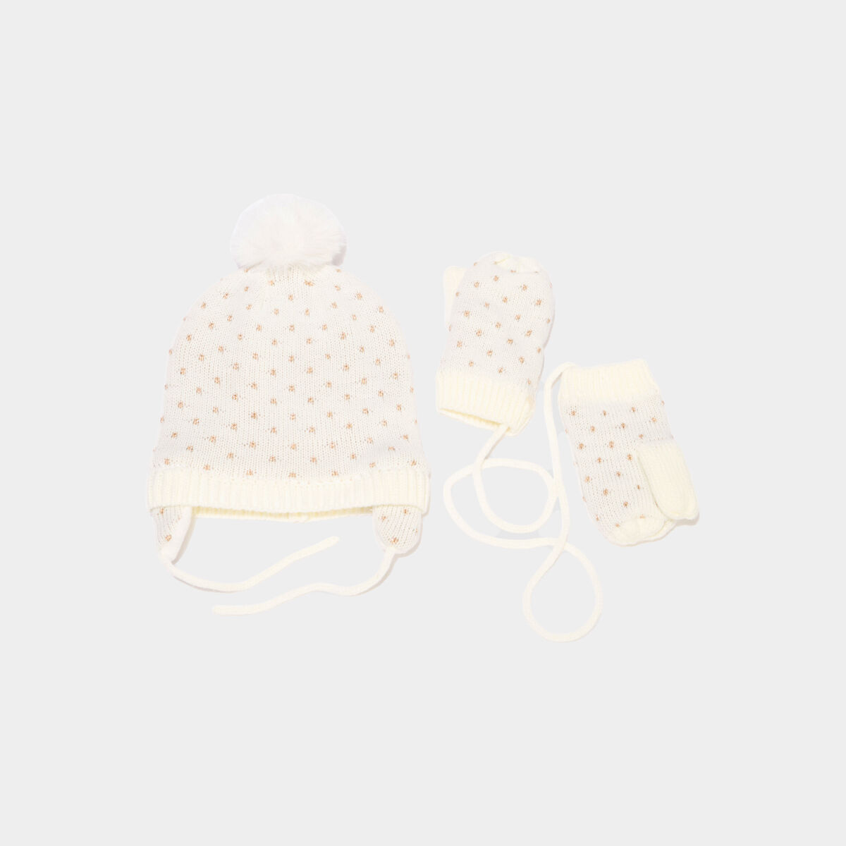 Ensemble bonnet et moufles ivoire b&eacute;b&eacute; fille