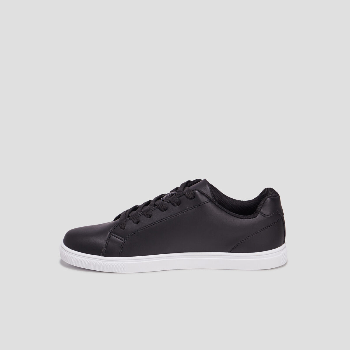 Baskets plates noir homme