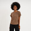 T-shirt gaufr&eacute; col rond manches courtes beige femme