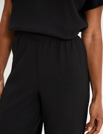 Pantalon large gaufr&eacute; taille &eacute;lastiqu&eacute;e noir femme