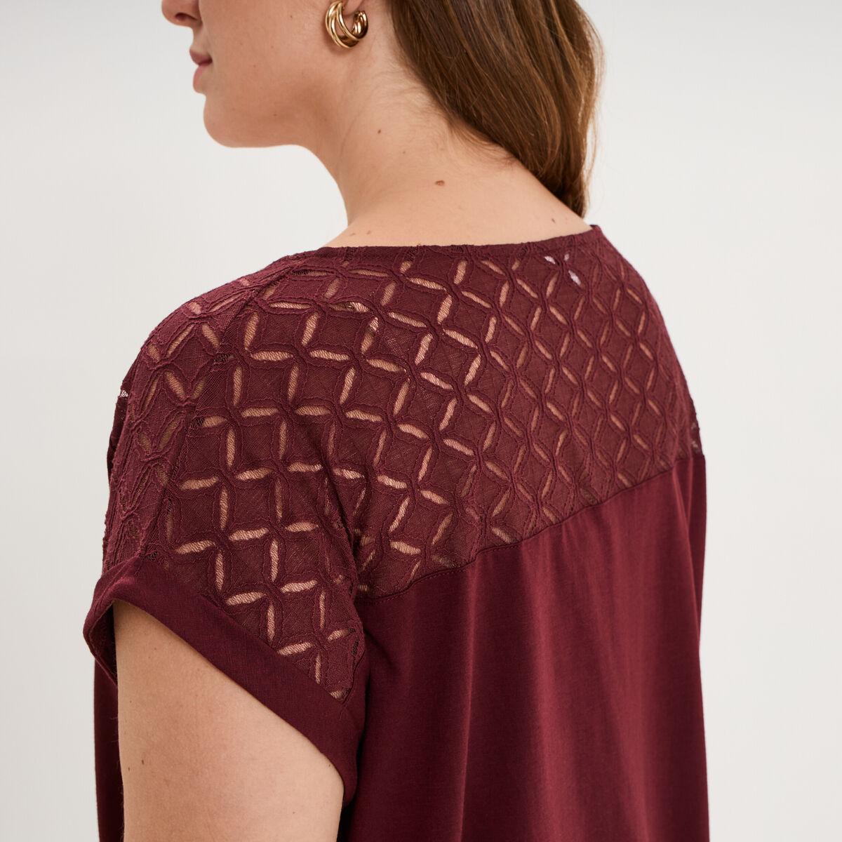 T-shirt droit avec dos dentelle oversize violet fonc&eacute; femme grande taille