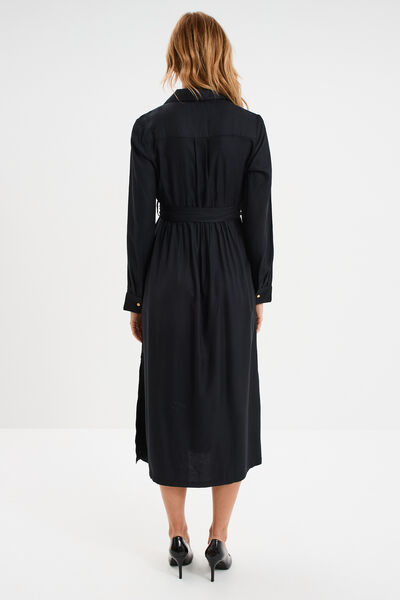 Robe chemise longue ceintur&eacute;e noir femme