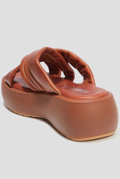 Mules compensées en cuir Liberto marron femme