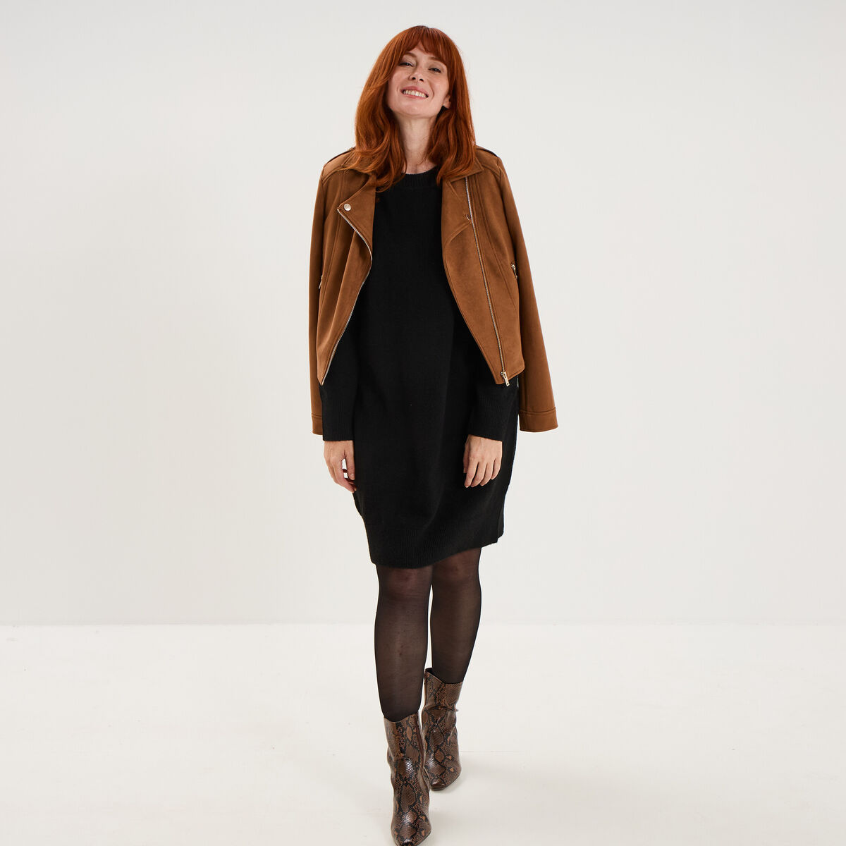 Robe pull longueur genou boutons &eacute;paule noir femme