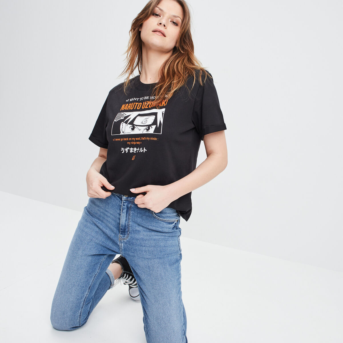 T-shirt manches courtes Naruto noir femme