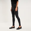 Pantalon slim enduit &agrave; taille haute noir femme