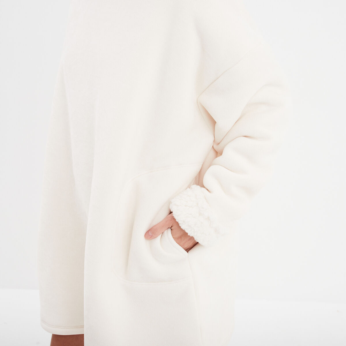 Sweat à capuche polaire fourré ivoire femme