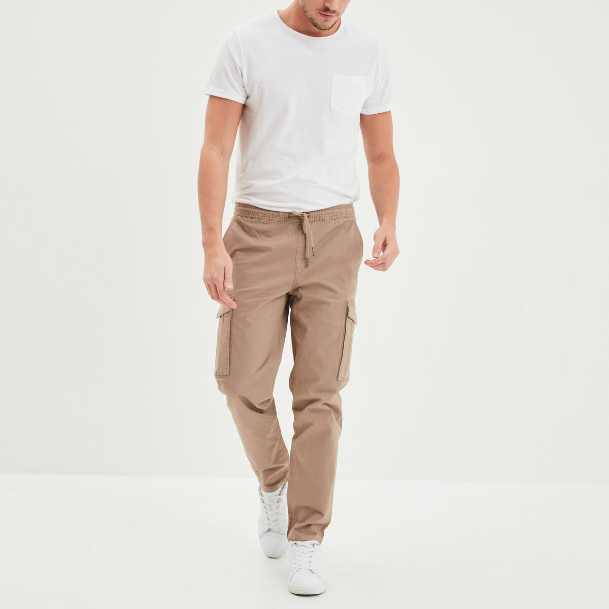 Pantalon cargo en coton taupe homme