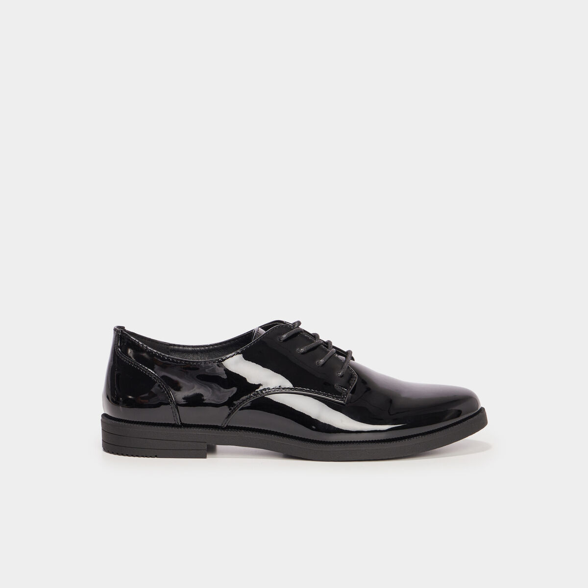 Derbies vernies &agrave; lacets noir femme