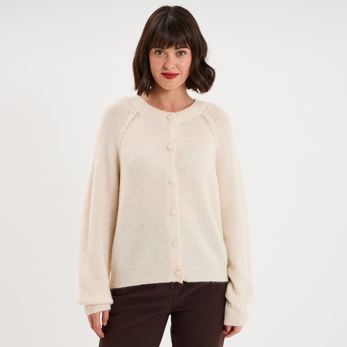Gilet cardigan col rond boutonn&eacute; blanc femme