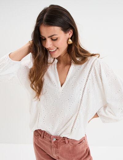 Blouse ajour&eacute;e manches 3/4 col en V blanc femme