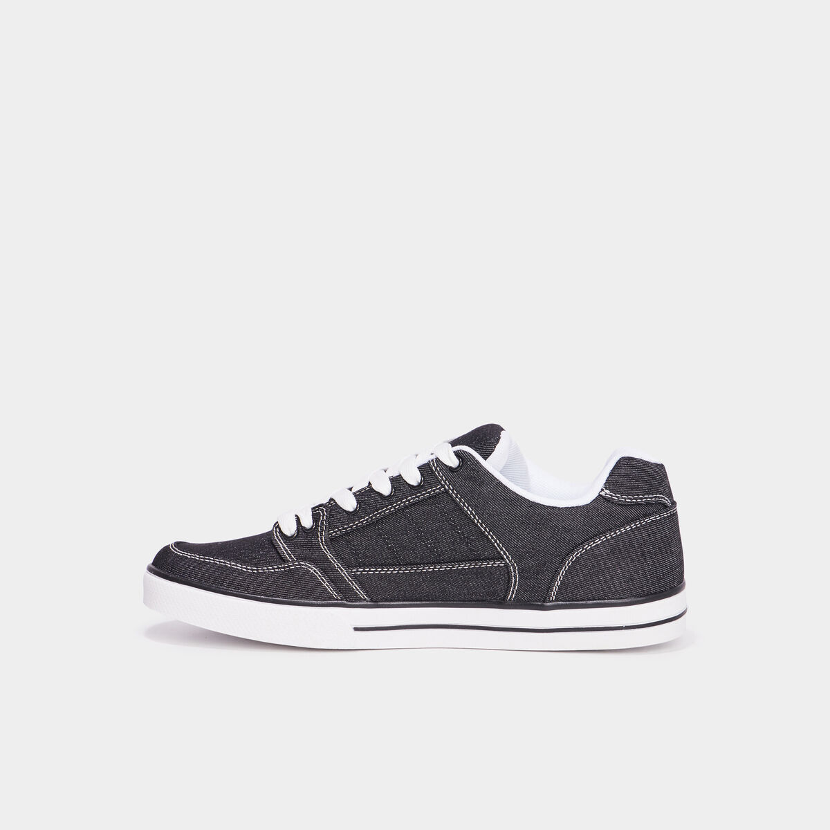 Tennis basses en toile &agrave; lacets noir homme
