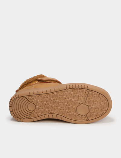 Baskets montantes fourr&eacute;es camel gar&ccedil;on