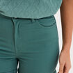 Short en jean slim coton stretch vert fonc&eacute; femme