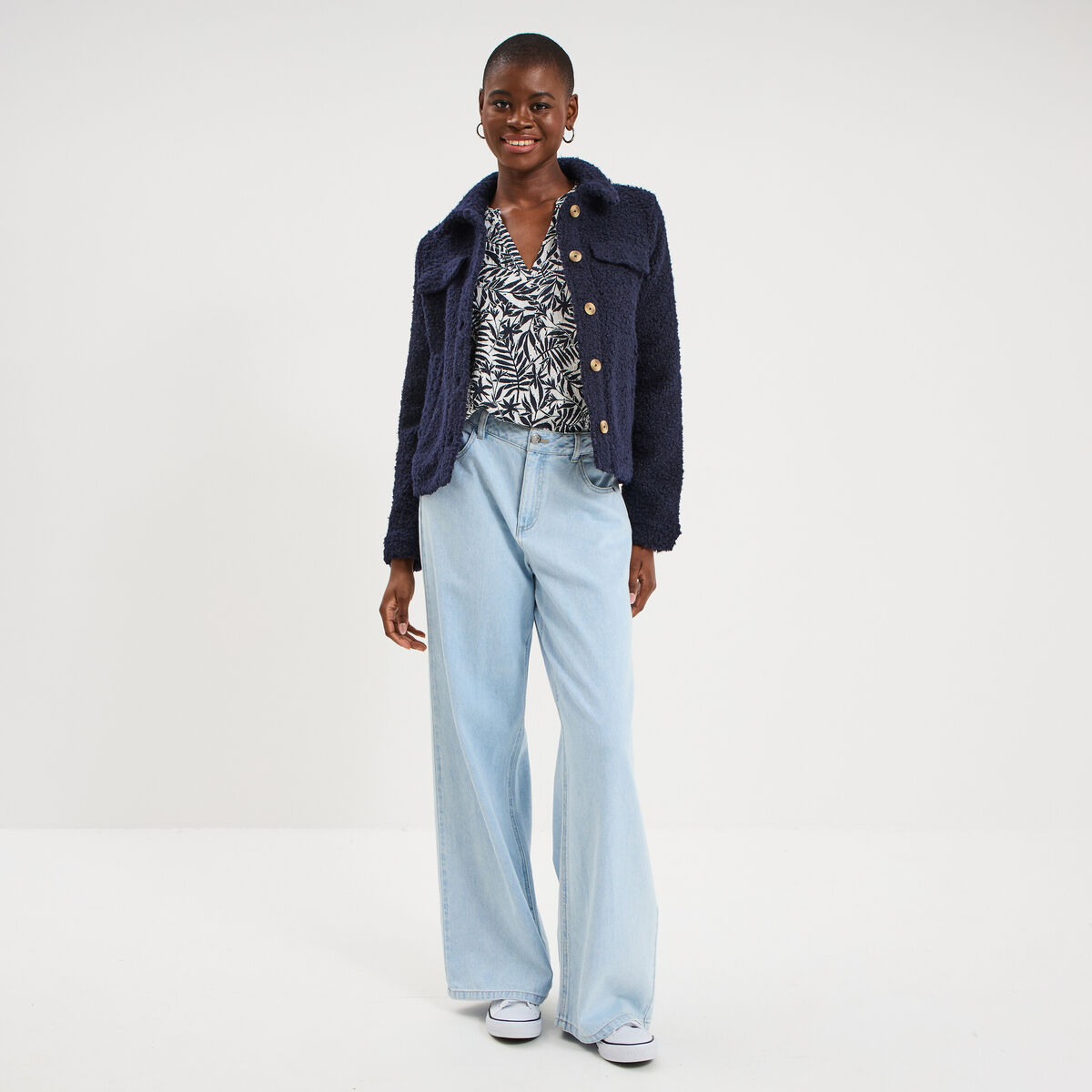 Blouse ajour&eacute;e manches 3/4 col en V ecru femme