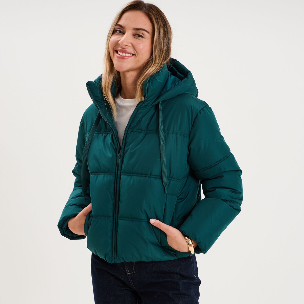 Doudoune courte droite doubl&eacute;e &agrave; capuche vert fonc&eacute; femme
