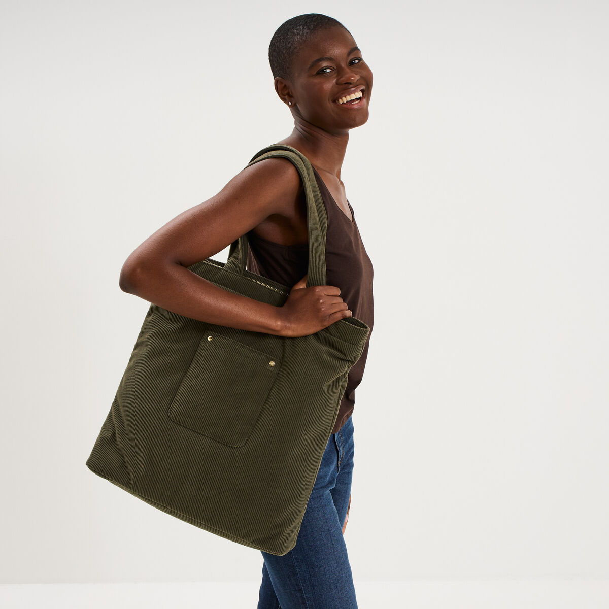 Sac tote bag zipp&eacute; effet velours vert kaki femme