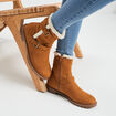Bottines fourrées avec boucles marron femme