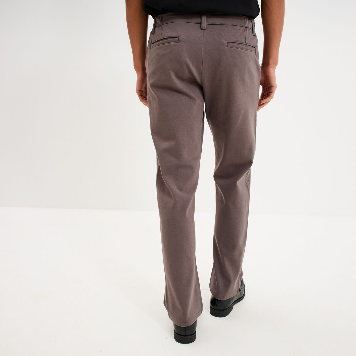 Pantalon chino regular taille &eacute;lastiqu&eacute;e gris fonc&eacute; homme