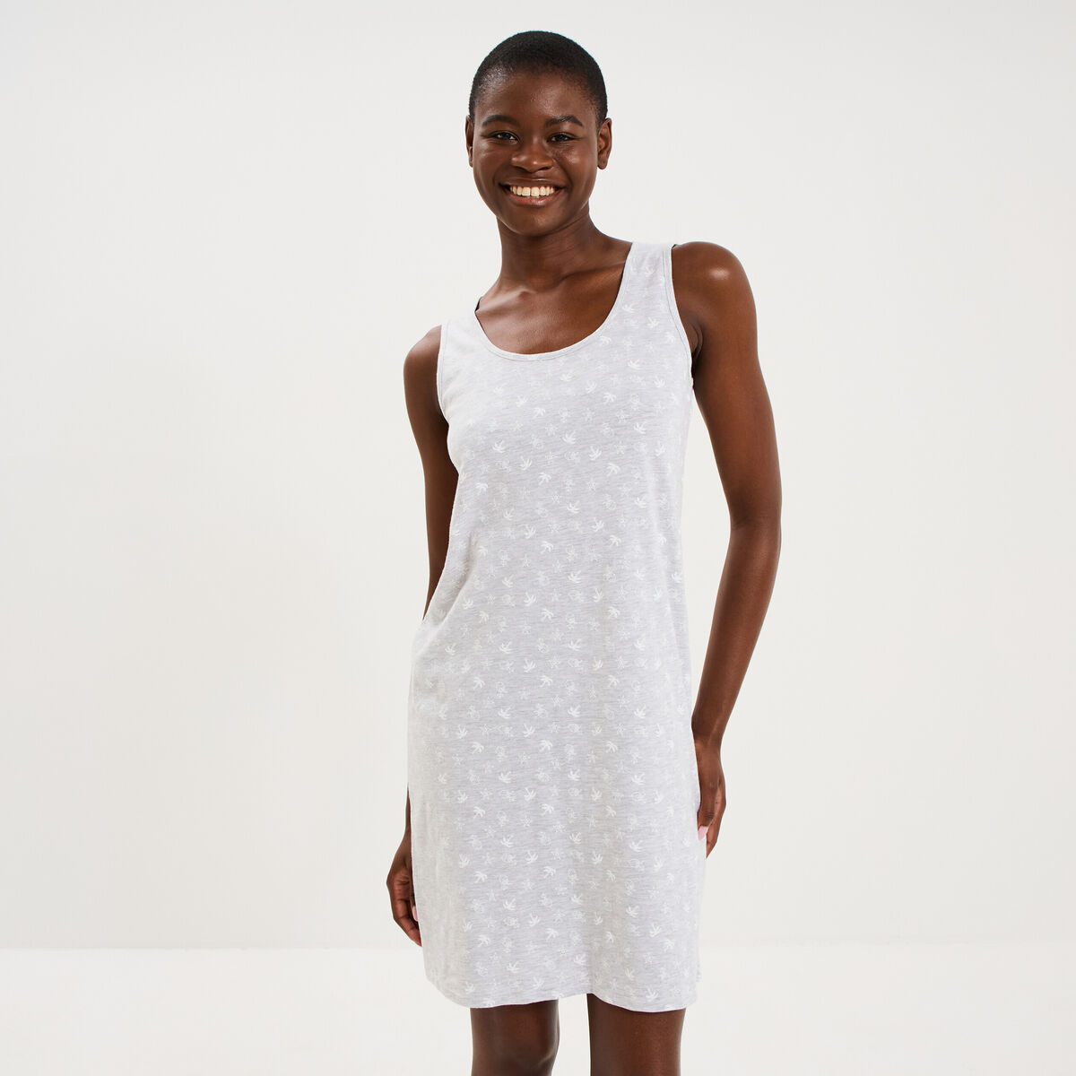 Chemise de nuit sans manches gris clair femme