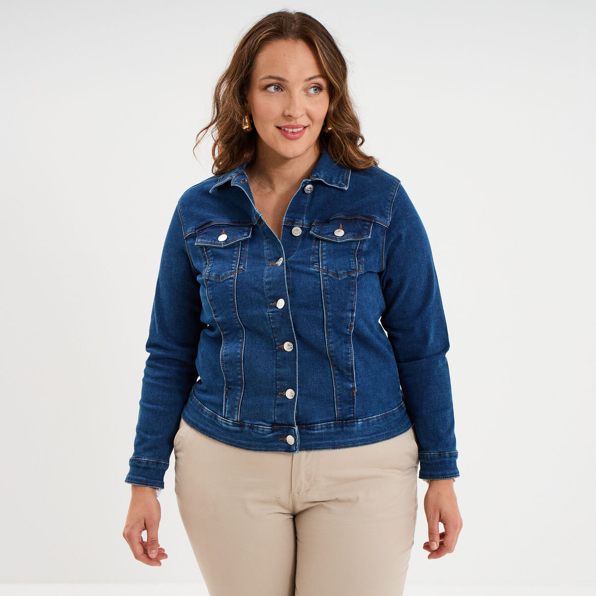 Veste courte en jean boutonn&eacute;e denim stone femme grande taille
