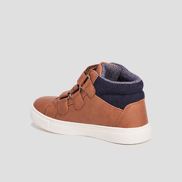 baskets montantes a scratchs bout rond marron garcon Baskets montantes à scratchs bout rond marron garçon