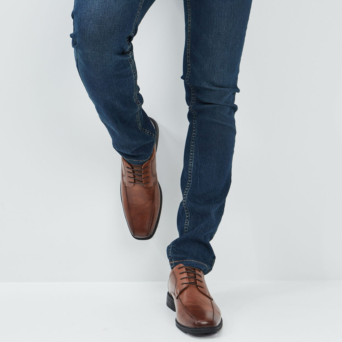 Derbies à lacets à bout carré marron homme