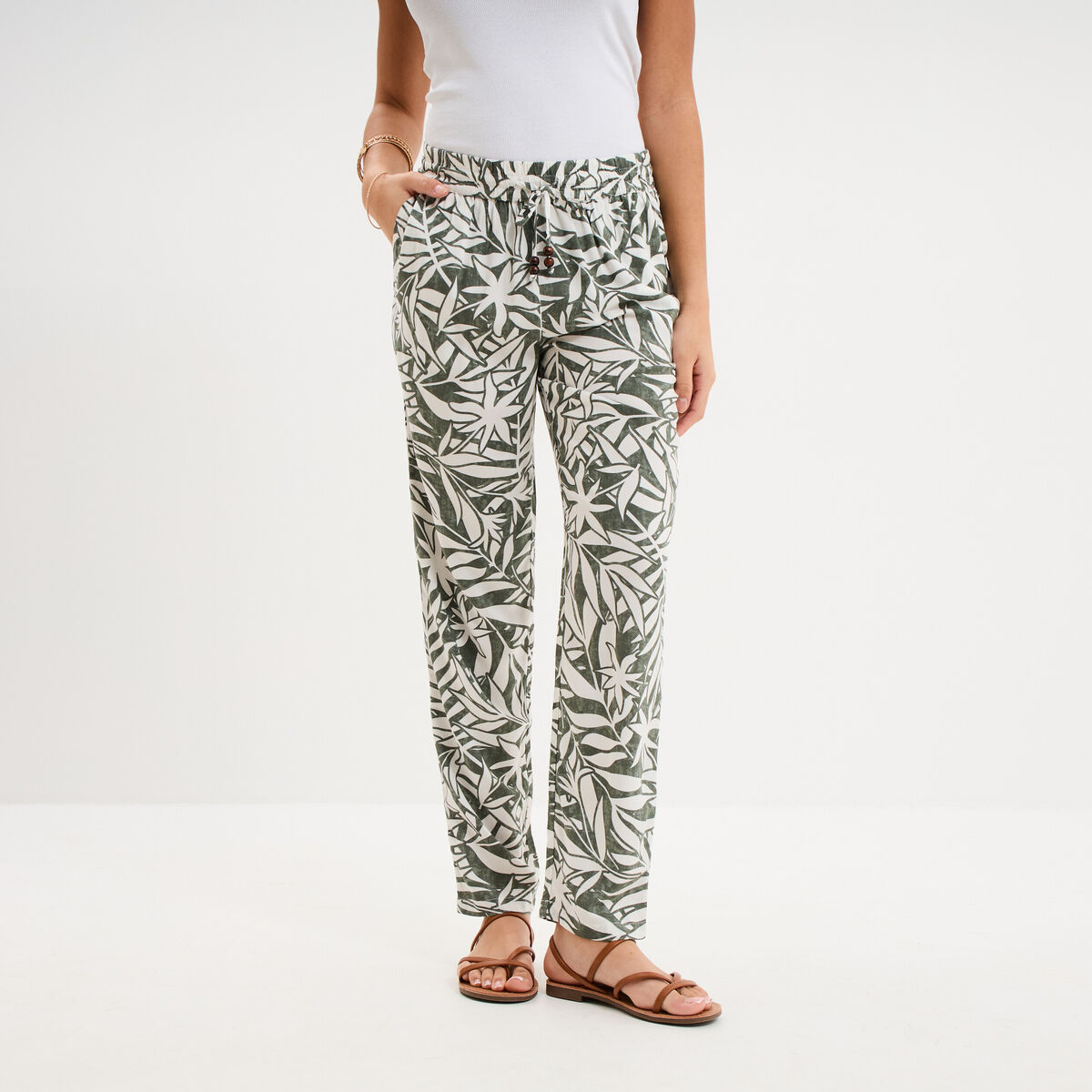 Pantalon cigarette fluide &agrave; ceinture vert kaki femme