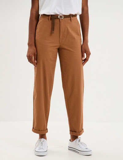 Pantalon chino regular ceinture tress&eacute;e marron clair femme