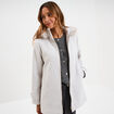 Manteau &agrave; capuche fausse fourrure gris clair femme