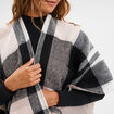 Poncho &agrave; franges mi-long noir femme
