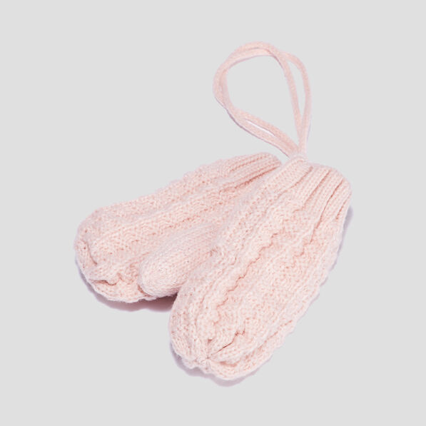 ensemble bonnet et moufles rose bebef Ensemble bonnet et moufles rose bébé fille