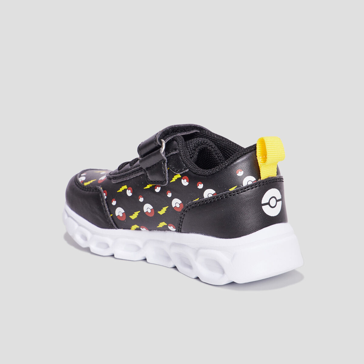 Baskets running Pok&eacute;mon Pikachu noir gar&ccedil;on