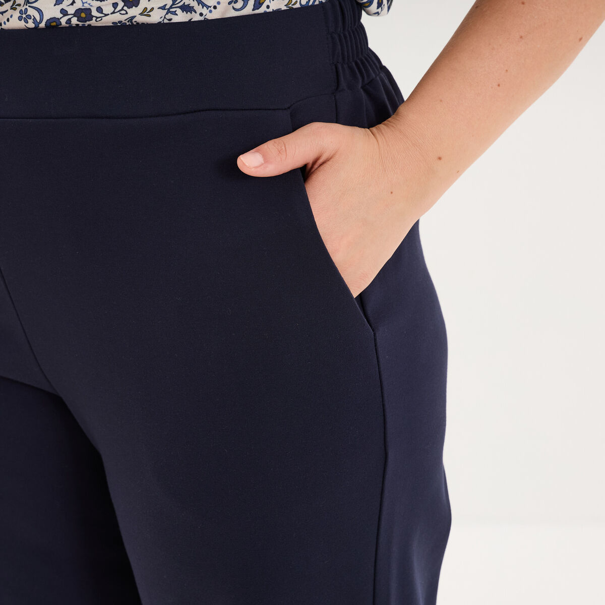 Pantalon large taille haute bleu fonc&eacute; femme grande taille