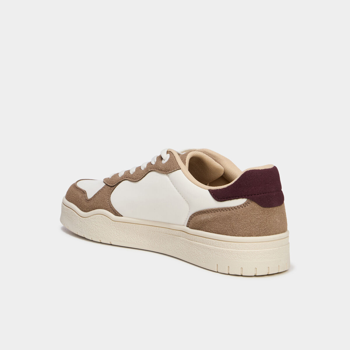 Baskets &agrave; lacets avec semelle &eacute;paisse gris homme