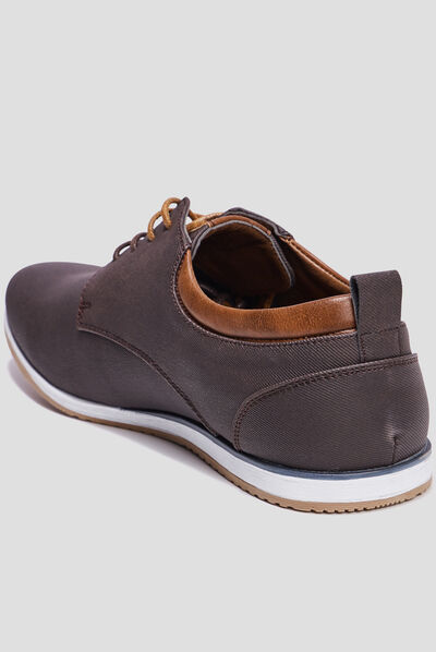Derbies texturées à lacets marron homme