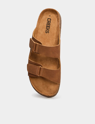 Mules double brides &agrave; scratchs marron clair homme