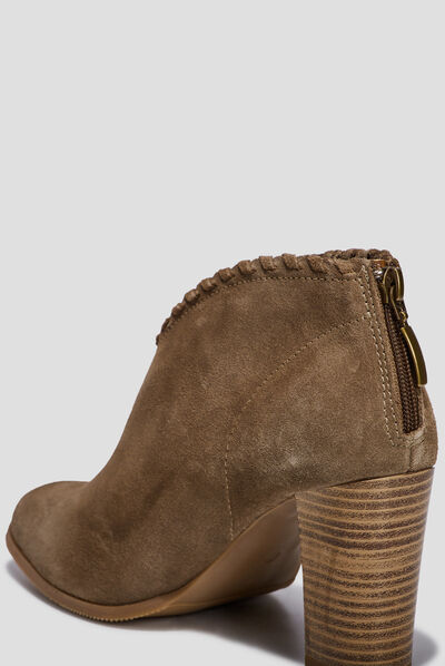 Bottines à talons en cuir taupe femme