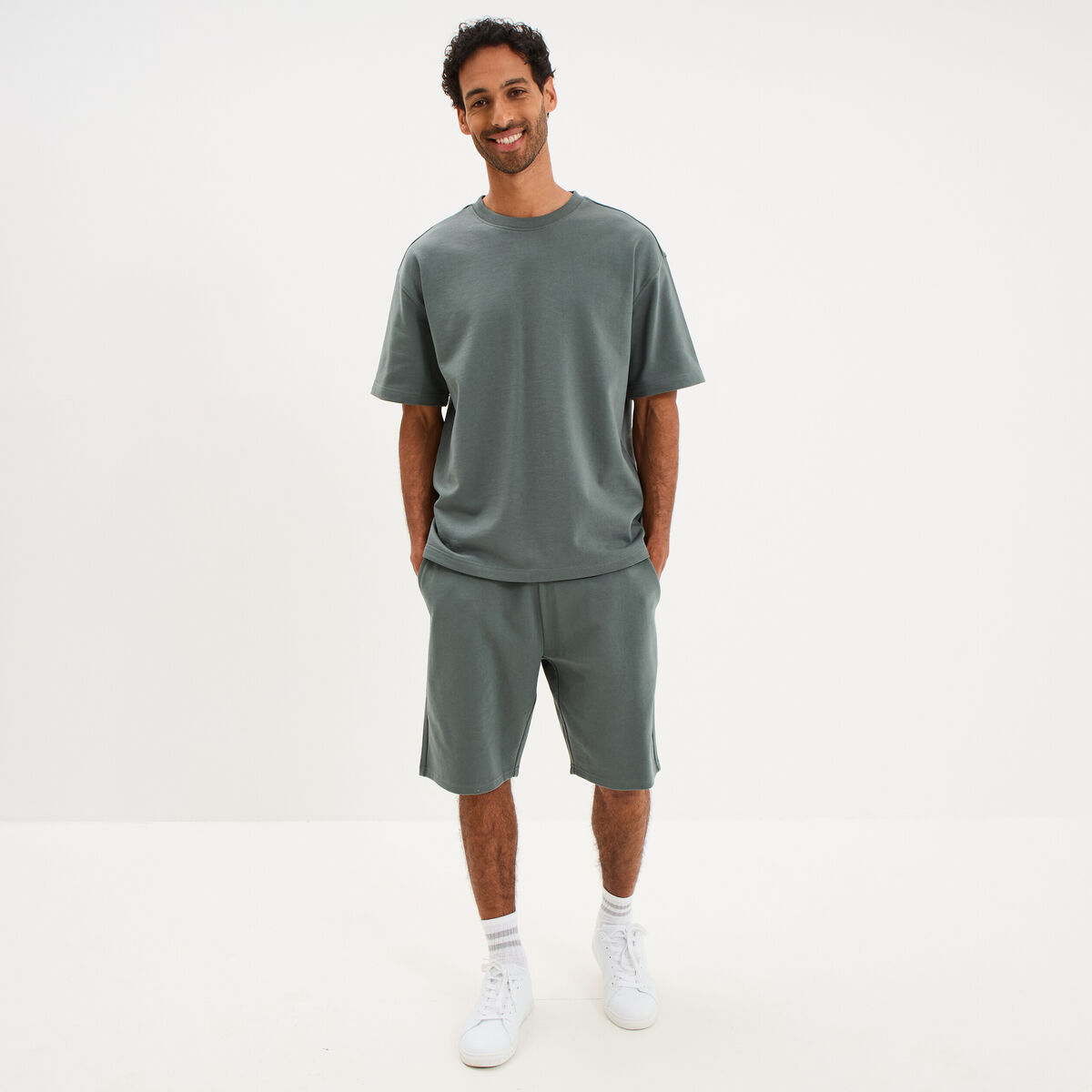 T-shirt col rond droit relax fit vert kaki homme