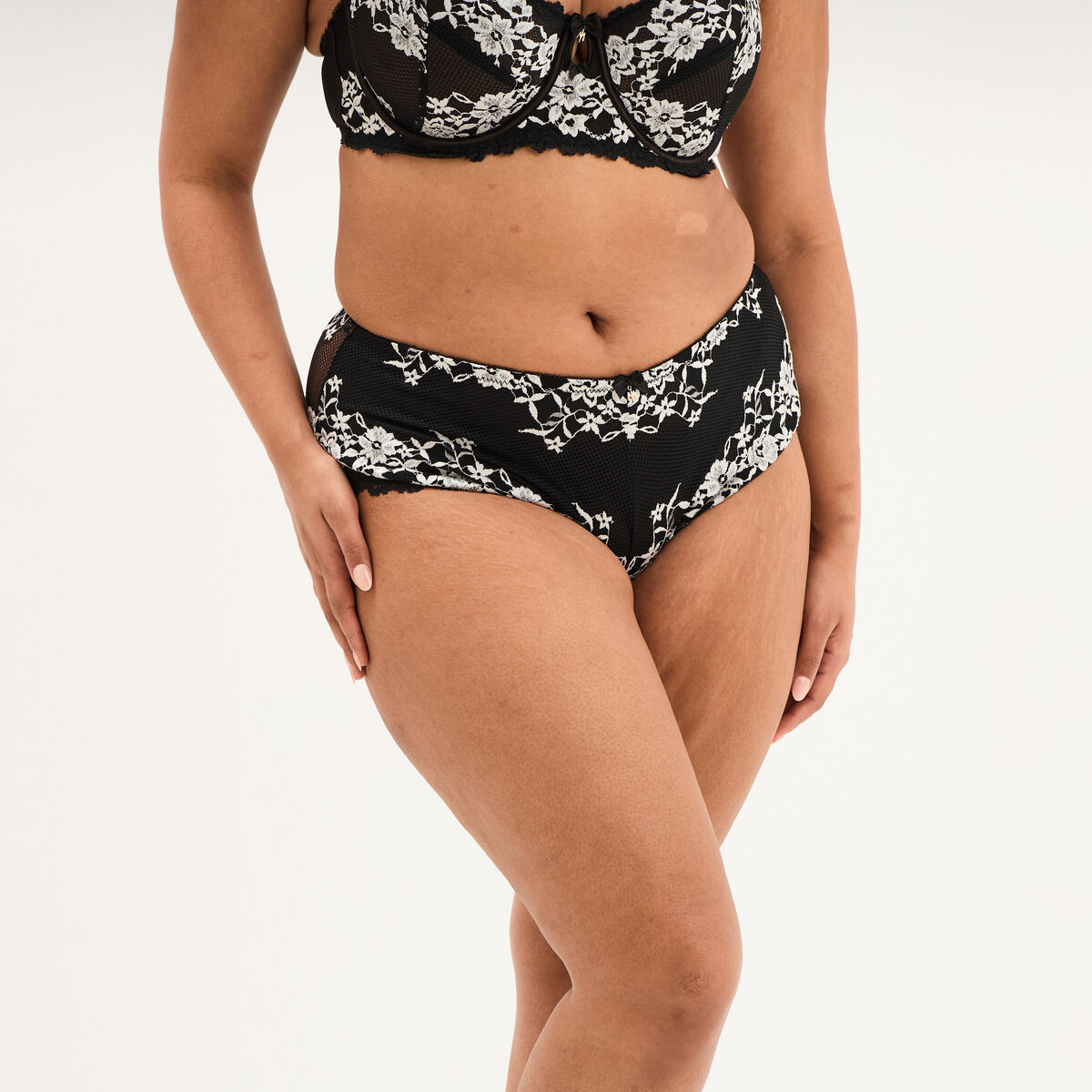 Shorty en dentelle noir femme grande taille