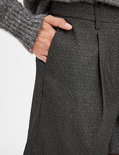 Short ajusté fils métallisés gris argent femme