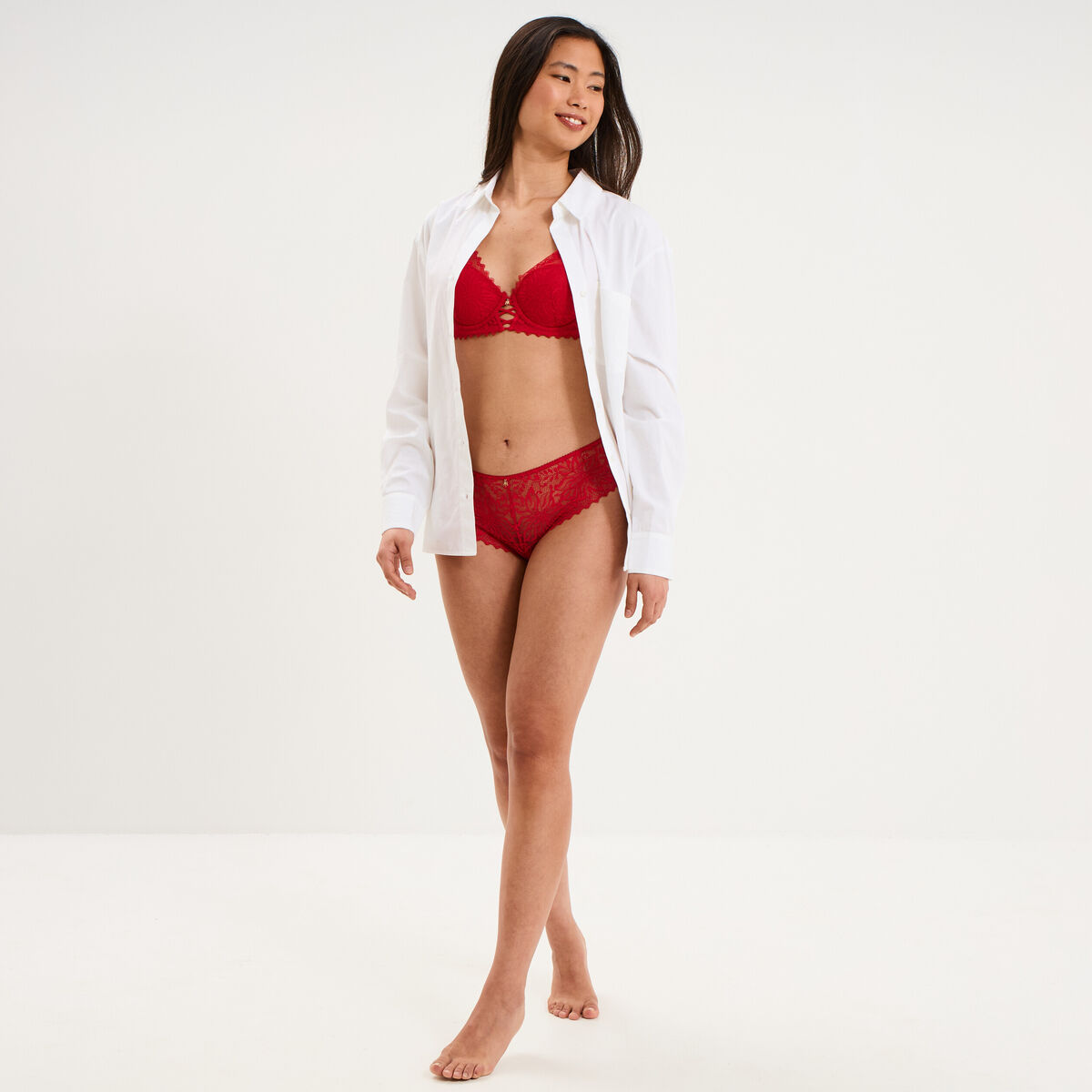 Shorty en dentelle rouge femme