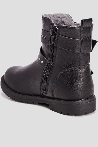 Bottines avec brides et clous noir fille