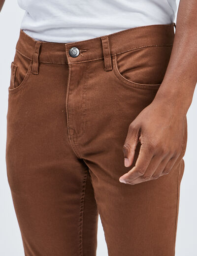 Pantalon droit en coton stretch camel homme